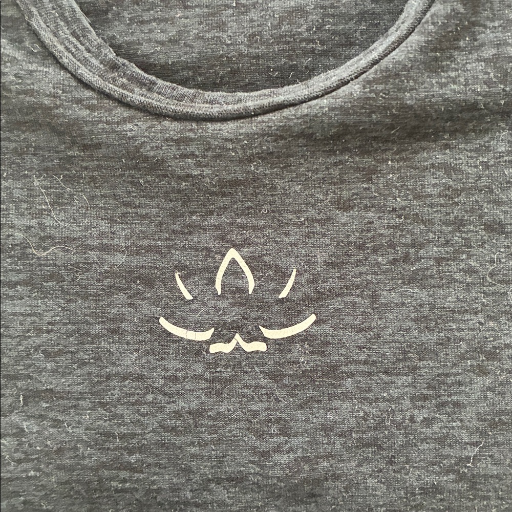Beyond Yoga Black Crop Tank Top - Picture 3 of 5